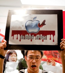 Bloody-Apple.JPG