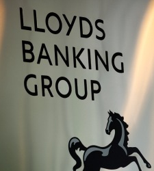 LloydsBanking.JPG