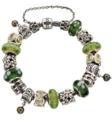 Una pulsera de la conocida firma Pandora