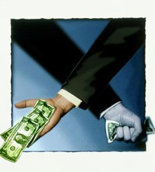brazos-dinero.jpg