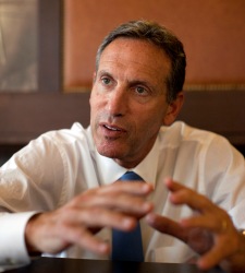 Howard Schultz