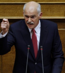 PAPANDREU_Bloomberg.jpg