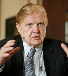 RobertMundell.jpg