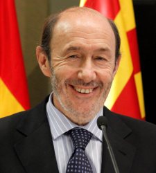 Rubalcaba-sonriente.jpg