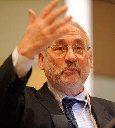 Stiglitz-mano.JPG