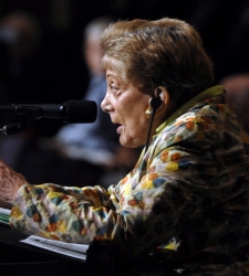 evelyn-davis.jpg
