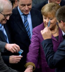 merkel-votacion-rescate-grecia.jpg