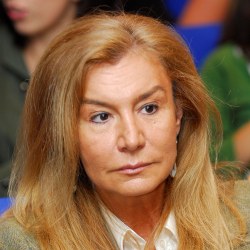 pilar valiente