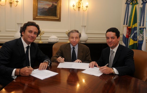 agag_banuelos.jpg