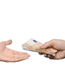 Mano-billetes.JPG