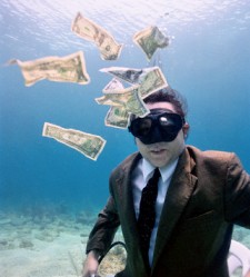 ejecutivo_submarino_dolar.jpg