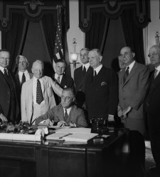 glass-steagall.jpg