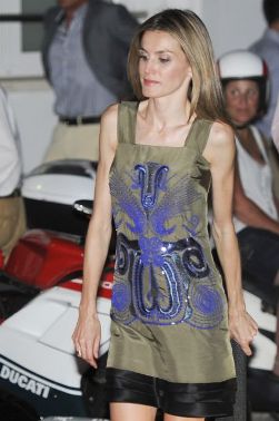 letizia-cena-minifalda.jpg