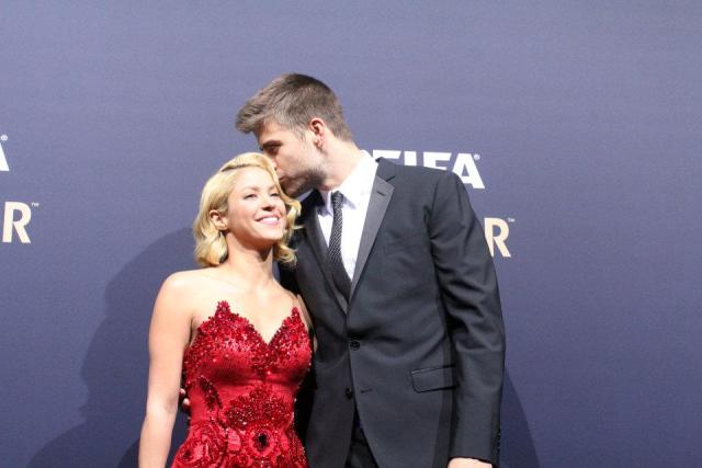 shakira-pique-balondeoro.jpg