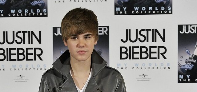 Justin Bieber y Selena Gómez, tratos muy diferentes a los fans