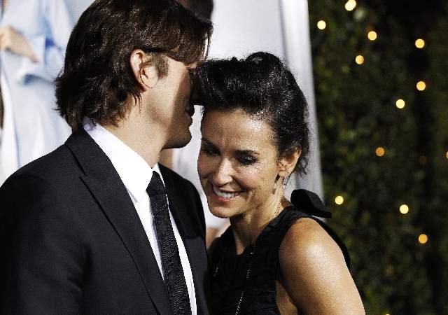 ashtonkutcher-demimoore.jpg