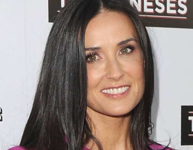 demi-moore-square-face.jpg
