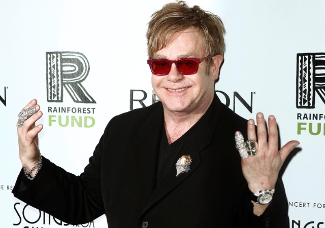 eltonjohn1.jpg