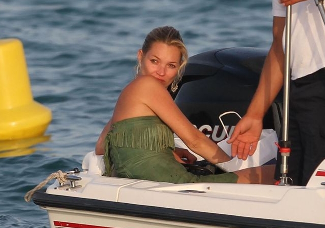 katemoss-vacaciones-barco.jpg
