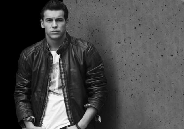 mariocasas.jpg