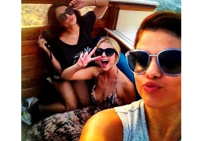 selenagomez-vanesa-venecia.jpg