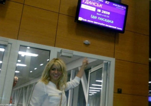 shakira-aeropuerto.jpg