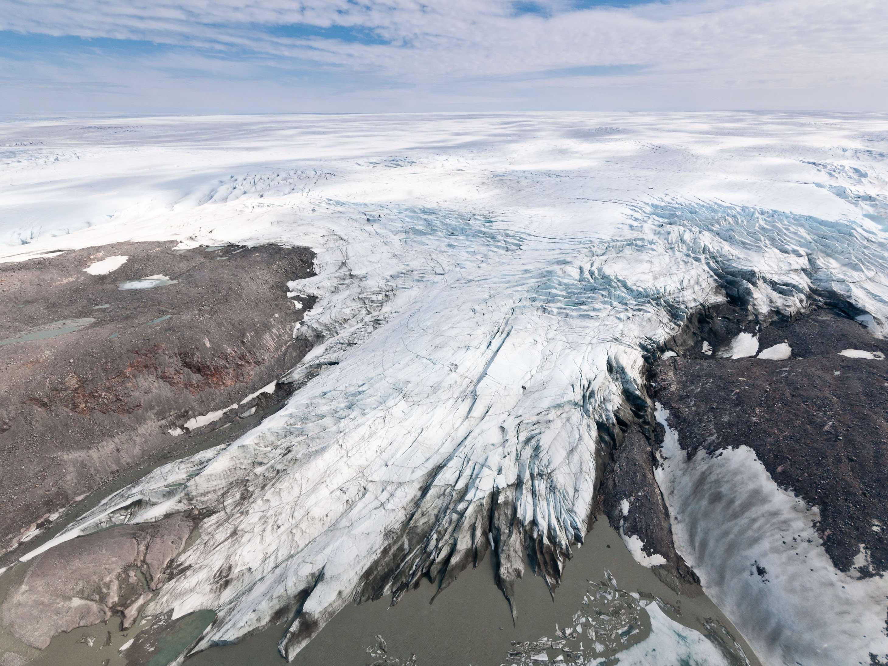 /imag/businessinsider/2012/12/01/16-irrefutable-signs-that-climate-change-is-real.jpg