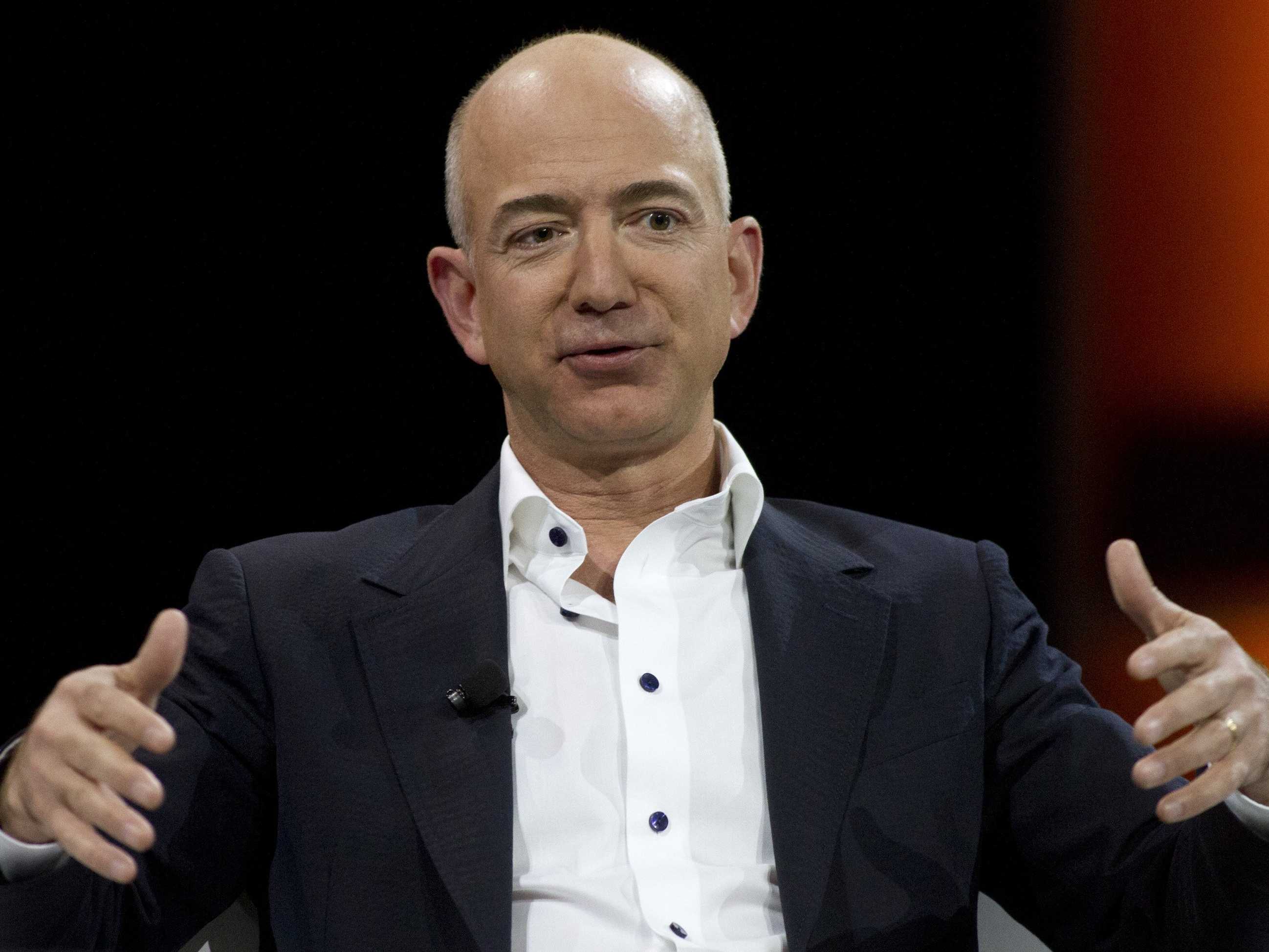 /imag/businessinsider/2013/03/20/the-cia-is-about-to-sign-a-game-changing-600-million-deal-with-amazon.jpg
