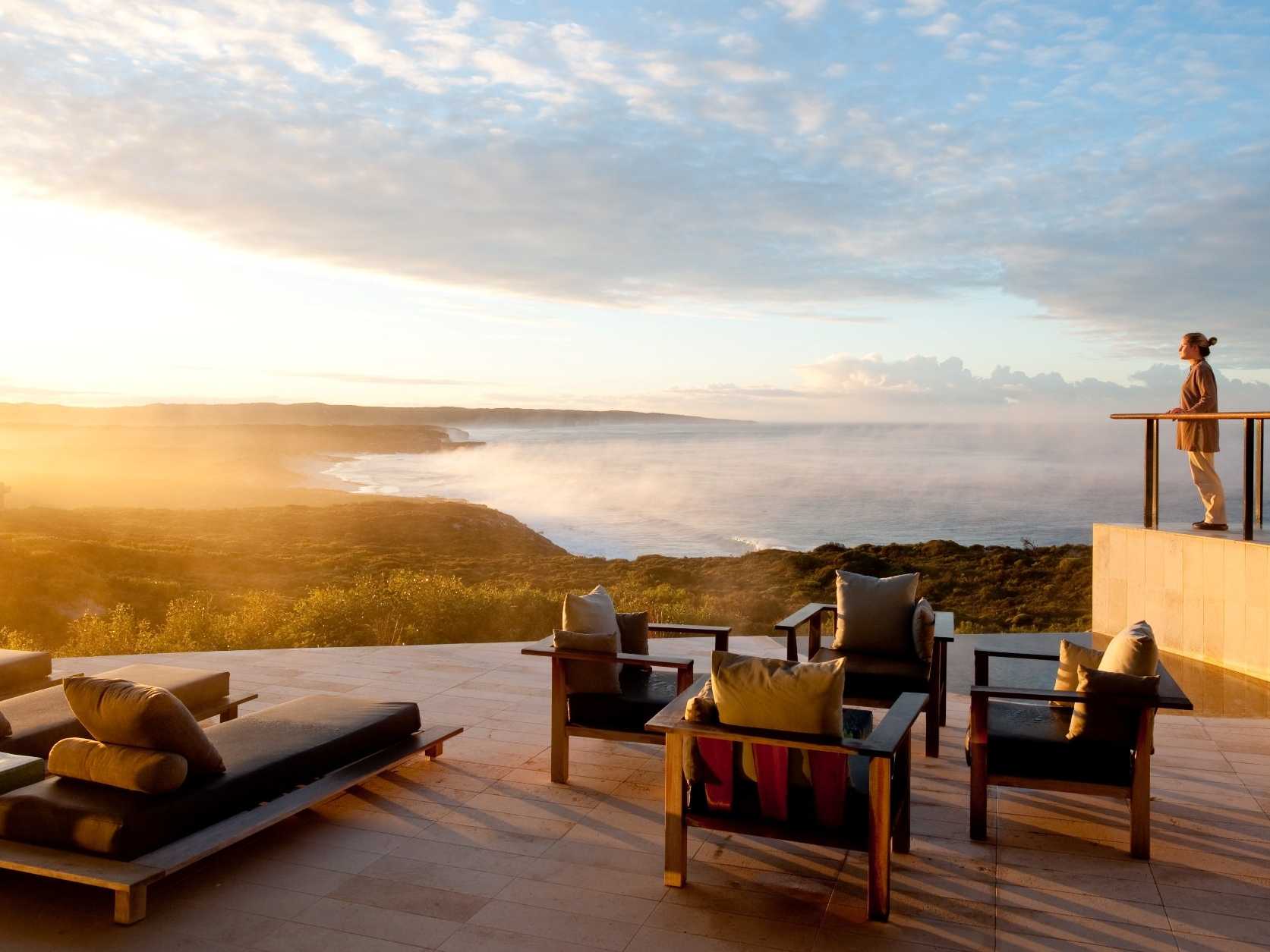 /imag/businessinsider/2013/03/26/the-10-best-hotels-in-australia-new-zealand-and-the-south-pacific.jpg