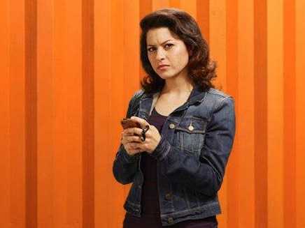 /imag/businessinsider/2013/04/26/9-new-arrested-development-posters-show-how-the-cast-has-changed.jpg