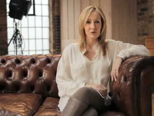 /imag/businessinsider/2013/07/14/how-a-mysterious-tweet-exposed-jk-rowling-as-the-author-of-the-cuckoos-calling.jpg