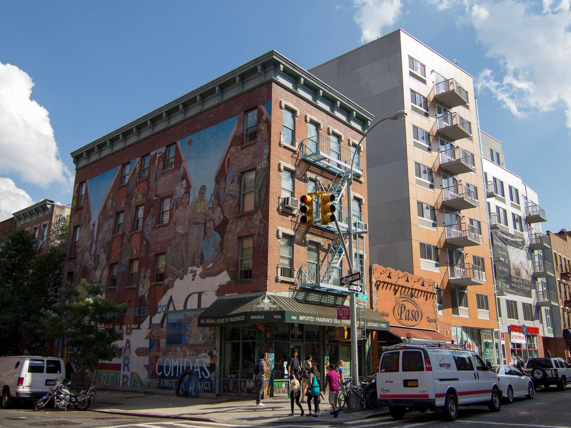 /imag/businessinsider/2013/09/09/new-yorks-east-harlem-neighborhood-fighting-to-keep-its-culture-in-the-face-of-gentrification.jpg
