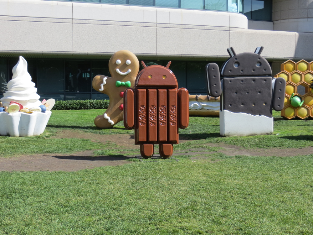 /imag/businessinsider/2013/10/06/tour-googles-luxurious-googleplex-campus-in-california.jpg