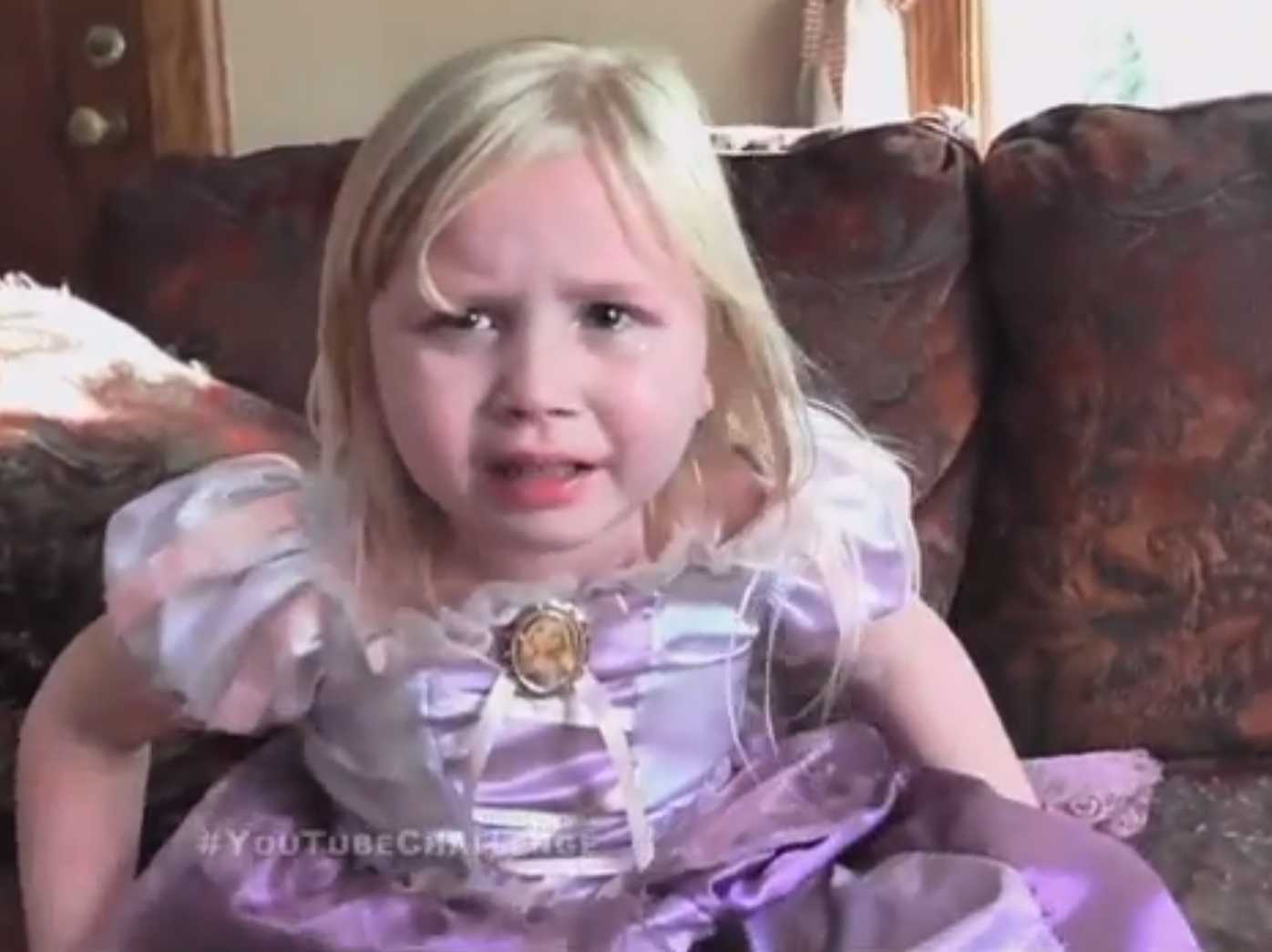 /imag/businessinsider/2013/11/05/jimmy-kimmel-pranks-kids-with-annual-i-told-my-kids-i-ate-their-halloween-candy-video.jpg