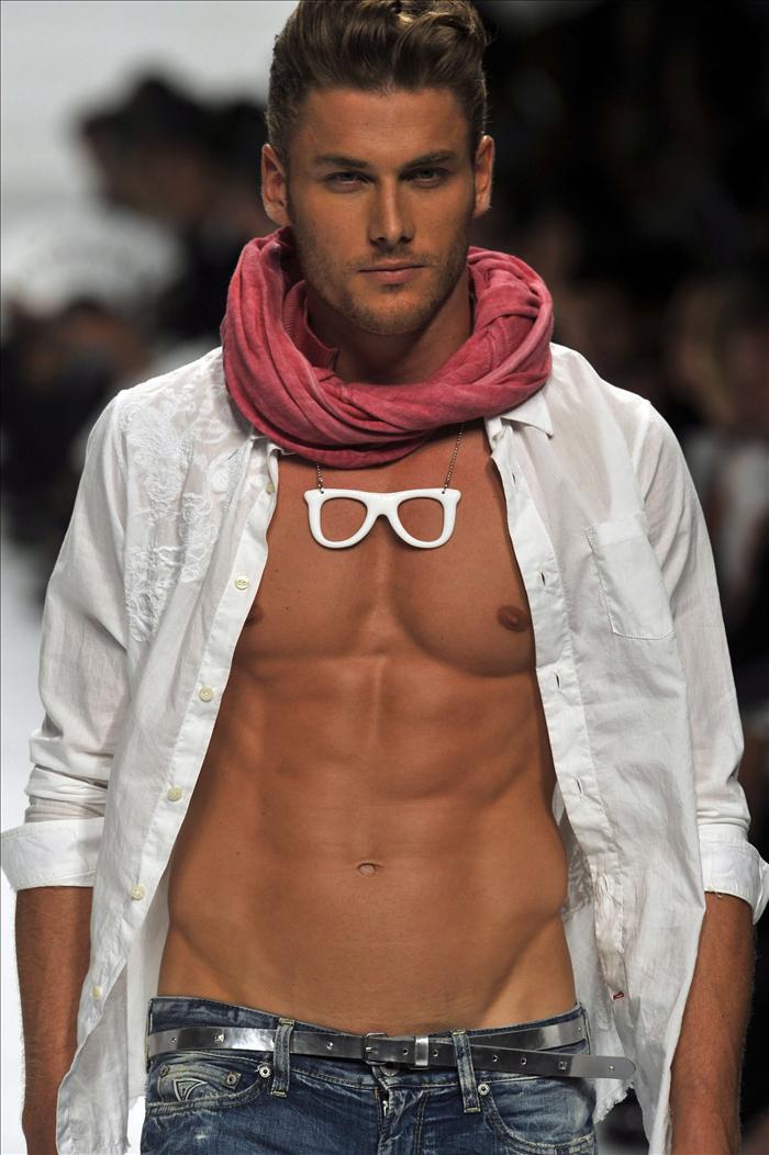 /imag/efe/2011/06/15/20110615-3900869w.jpg