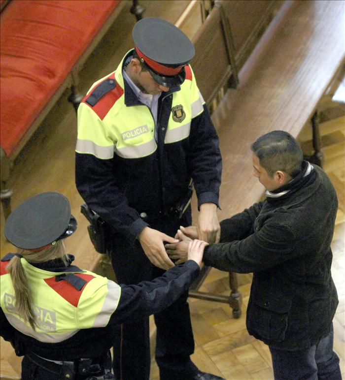 /imag/efe/2012/02/17/20120217-4383769w.jpg