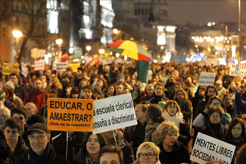 /imag/efe/2012/12/15/20121215-5007738w.jpg