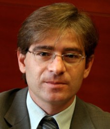 moisesuno.jpg