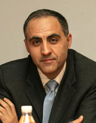 amador-ayora.jpg
