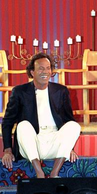 julio-iglesias.jpg