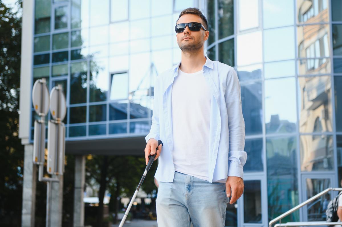 Persona ciega | 123rf/hryshchyshen