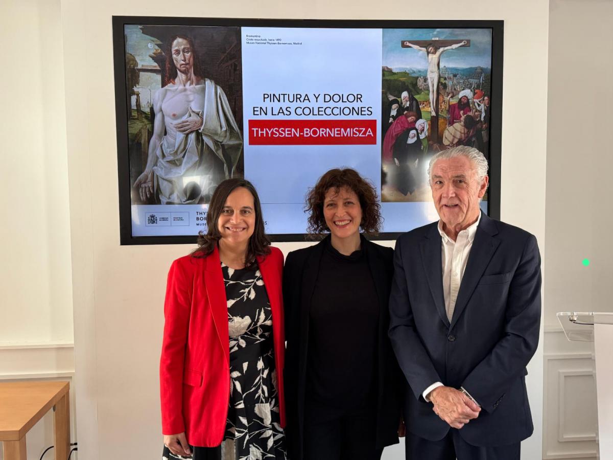 De izquierda a derecha: Ana Martins, presidenta Fundación Grünenthal; María Martín, guía experta en las colecciones del Museo Nacional Thyssen-Bornemisza; y Evelio Acevedo, director gerente del Museo Nacional Thyssen-Bornemisza.