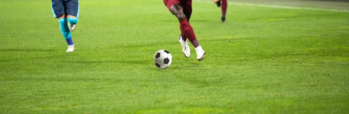 Partido de fútbol | Foto de 123RF/melis