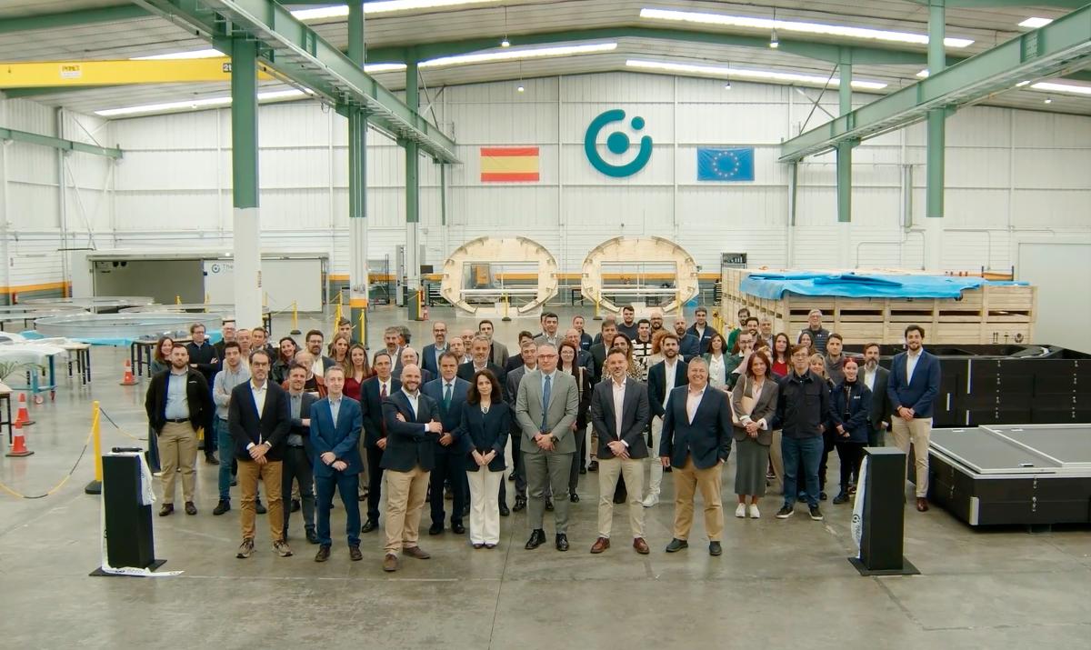 Foto de familia de la inauguración | Foto de Occam