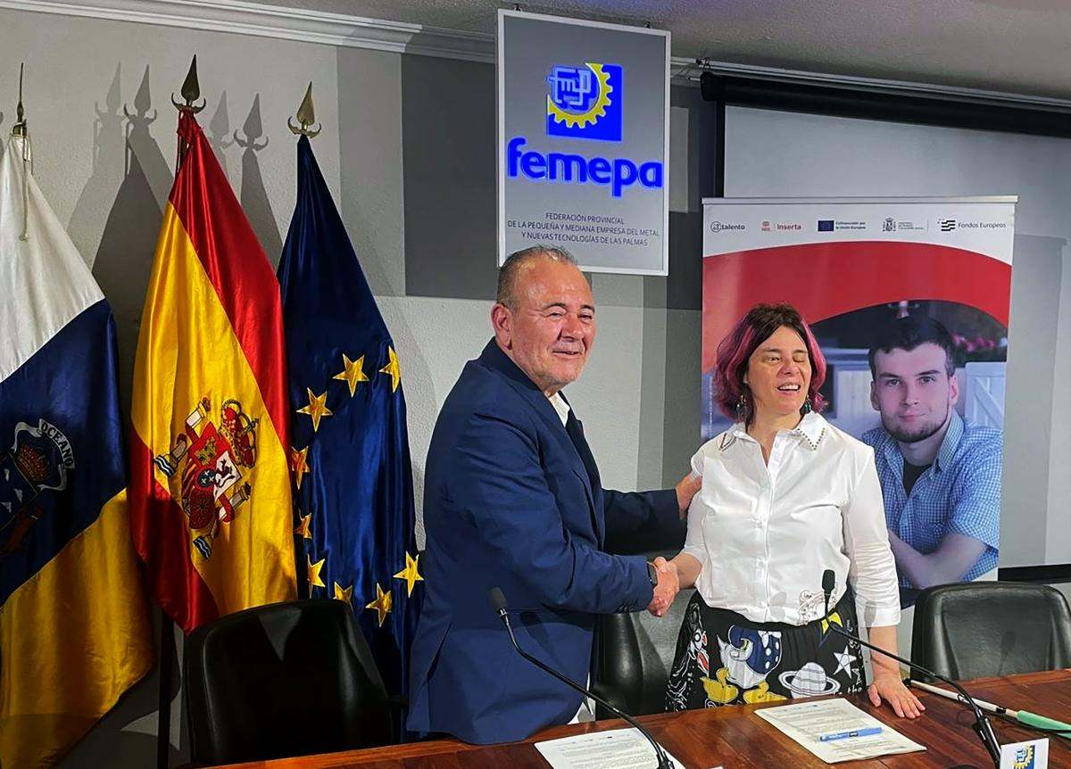 Los firmantes del acuerdo | Foto de Inserta Empleo