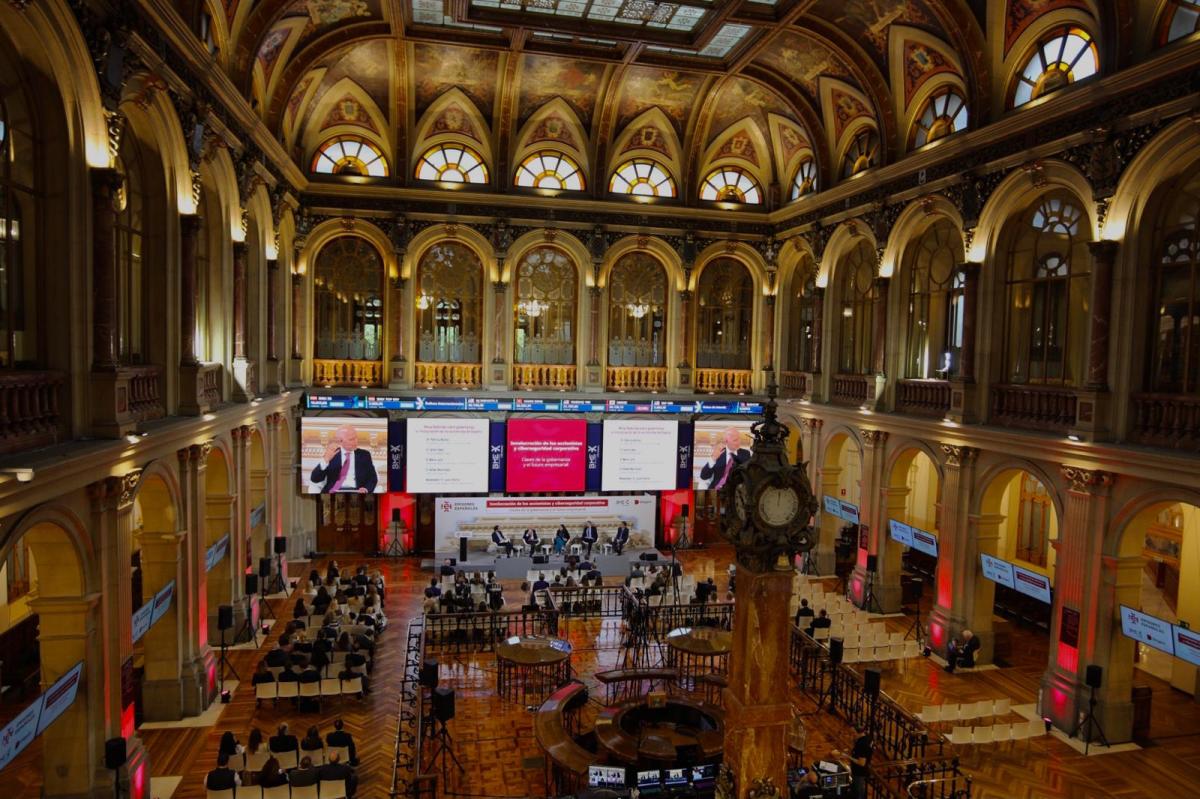 Jornada en el Palacio de la Bolsa de Madrid