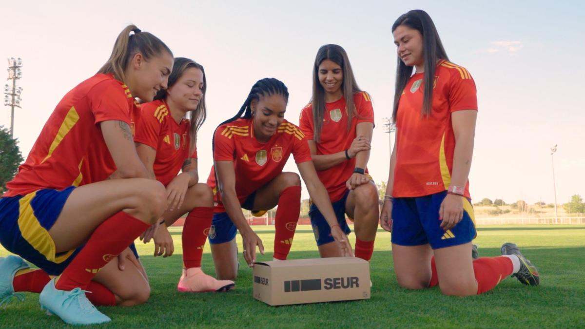 La selección y SEUR | Foto de SEUR
