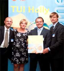 TUI-HOLLy.jpg