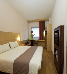 ibis_interior.jpg