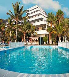 piscina_hotel_turismo.jpg